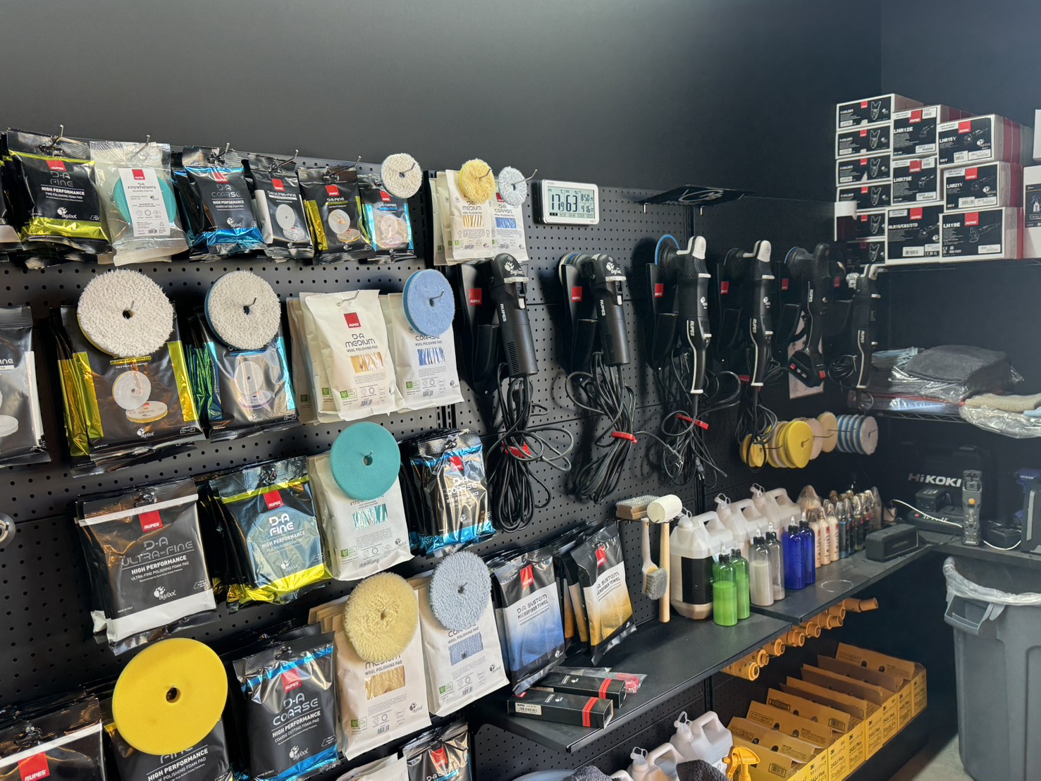 設備・機材｜ポリッシャー／純水器（イオン交換式）