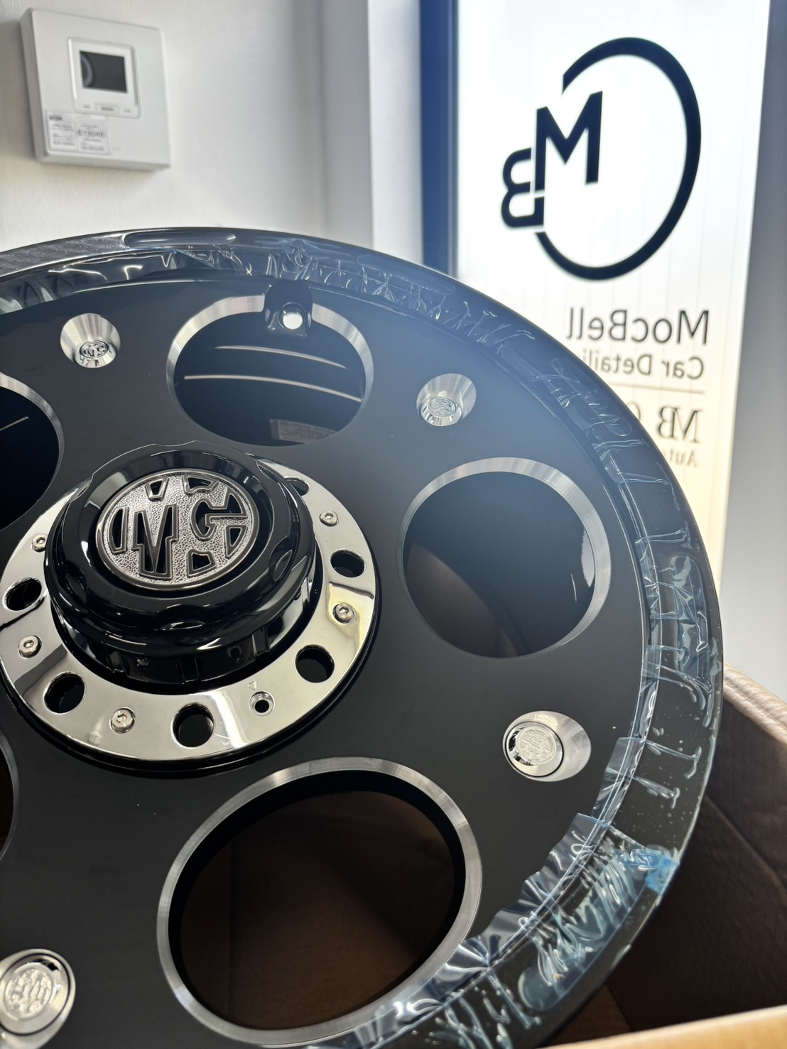 ★数量3台限定★クリムソン（CRIMSON）MGデーモン【MG DEMON】17ｘ8.0 +20 6H/139.7 ブラックサイドマシニング（BK/SM）ｘ4本 ※ランクルFJ/ハイラックス/プラドの補足画像
